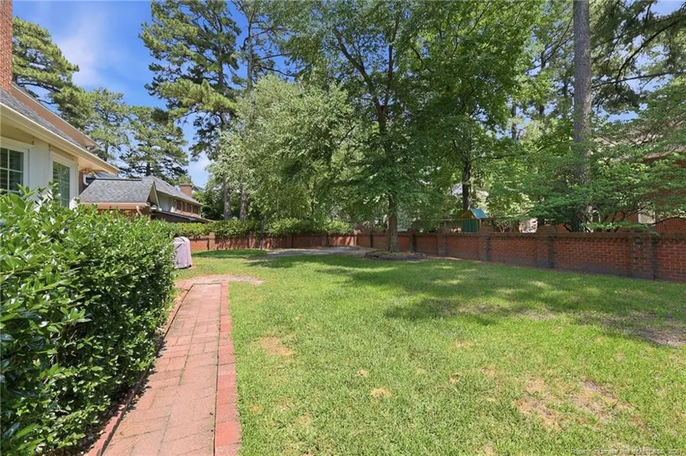 3525 Prestwick Drive Fayetteville, NC 28303