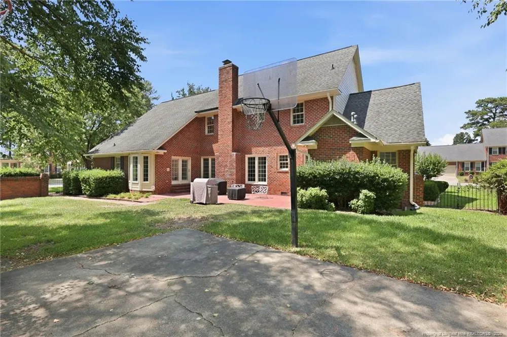 3525 Prestwick Drive Fayetteville, NC 28303