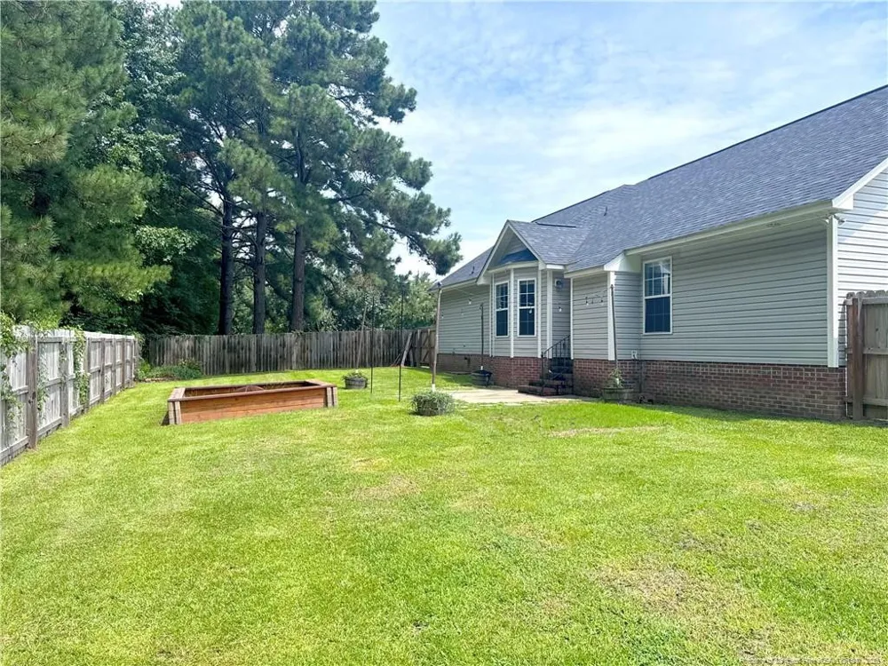 206 Van Buren Drive Raeford, NC 28376