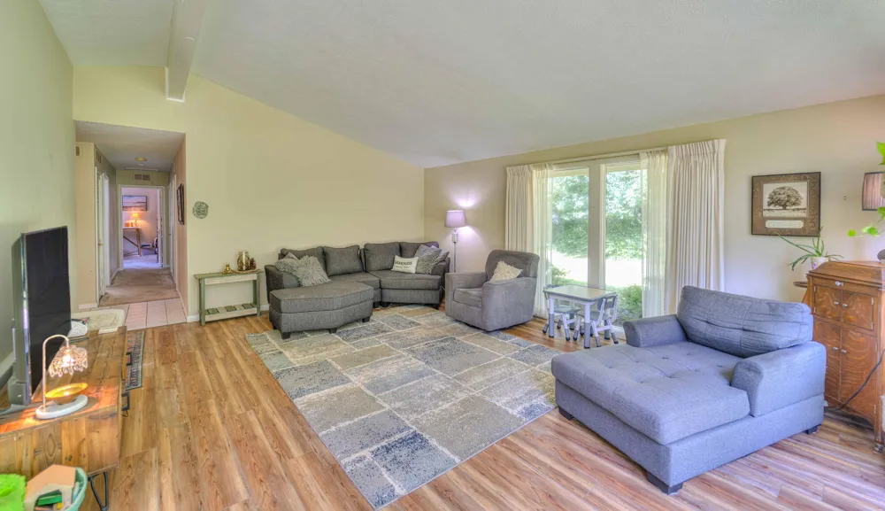 1844 Walmont Road Jackson, MI 49203