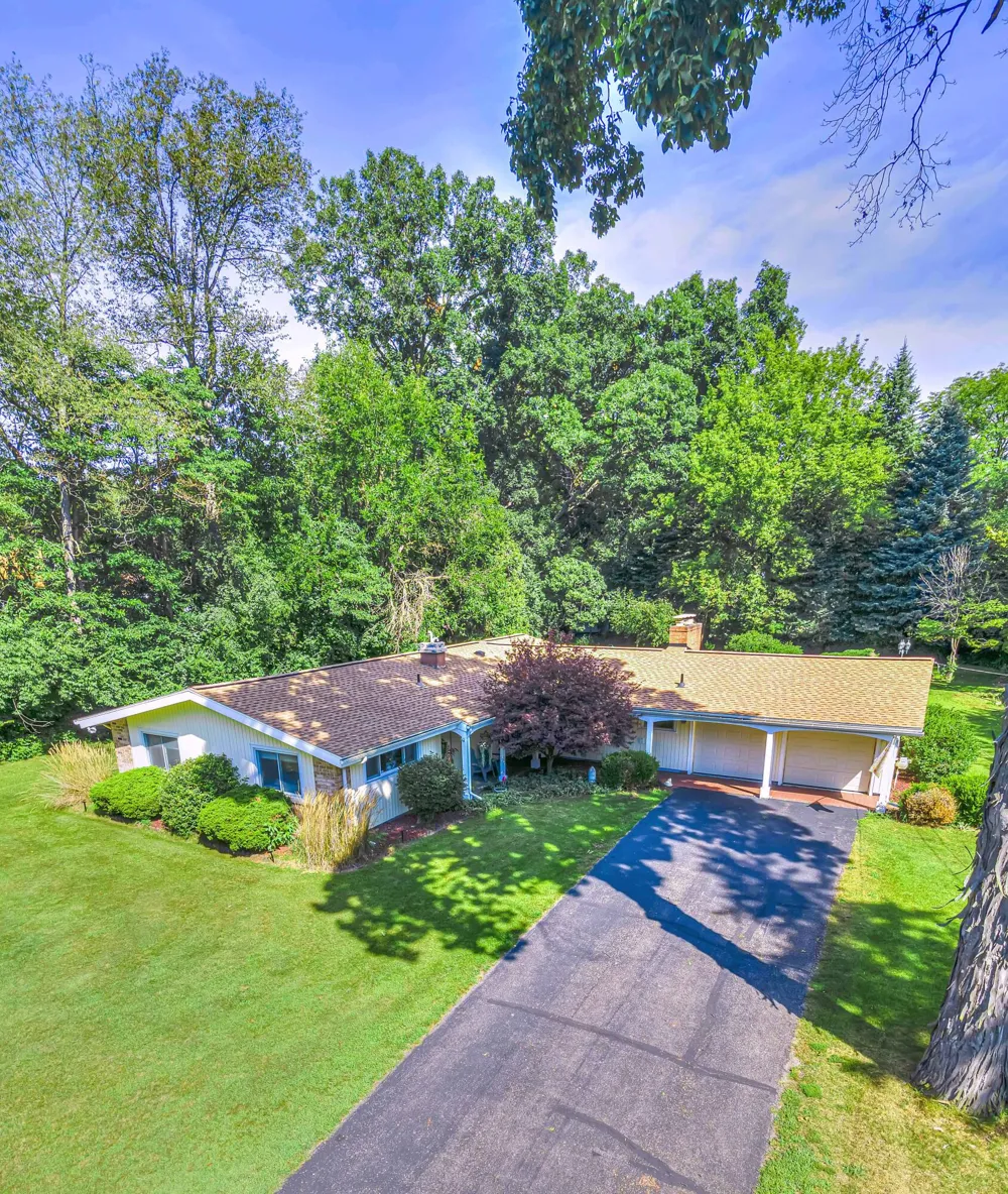 1844 Walmont Road Jackson, MI 49203