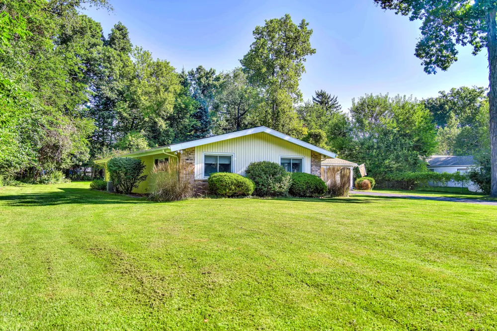 1844 Walmont Road Jackson, MI 49203