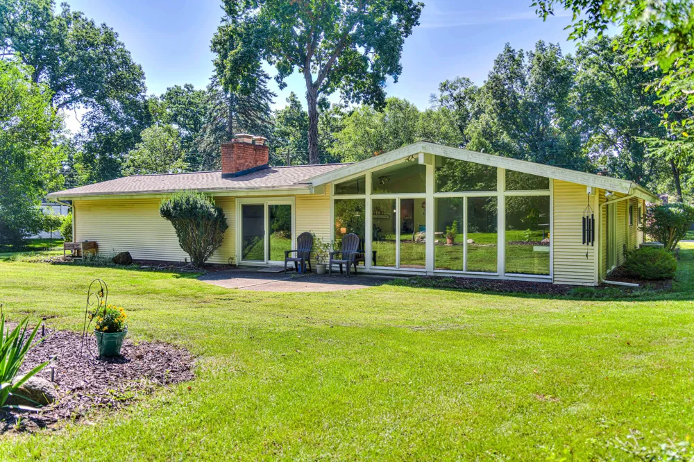 1844 Walmont Road Jackson, MI 49203