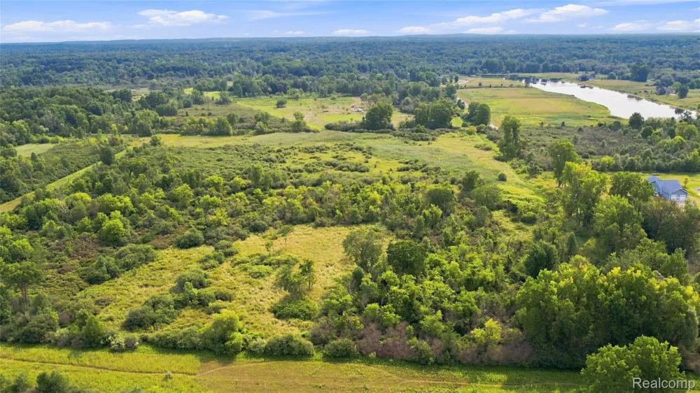 1705 S Sashabaw Road Brandon Charter Township, MI 48462