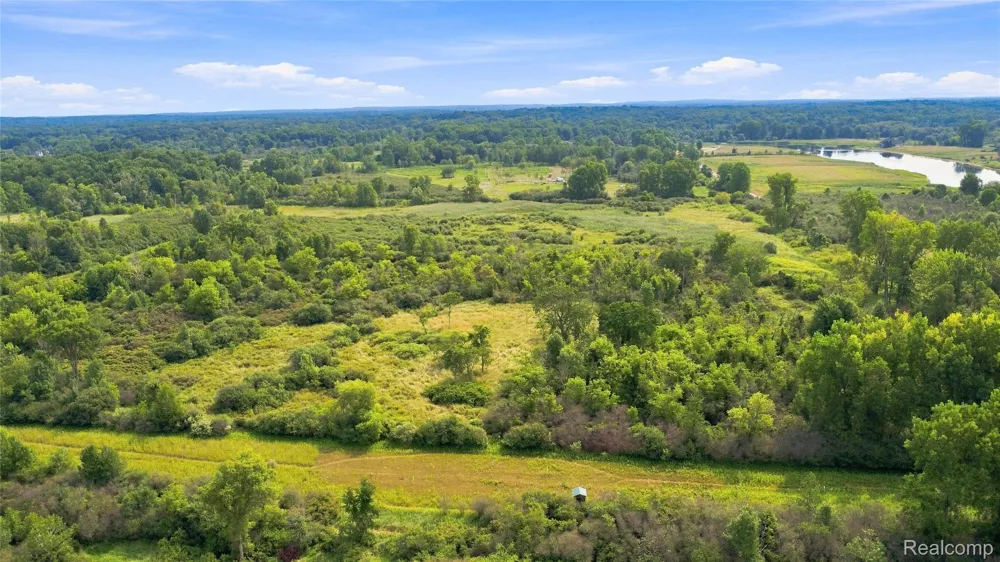 1705 S Sashabaw Road Brandon Charter Township, MI 48462