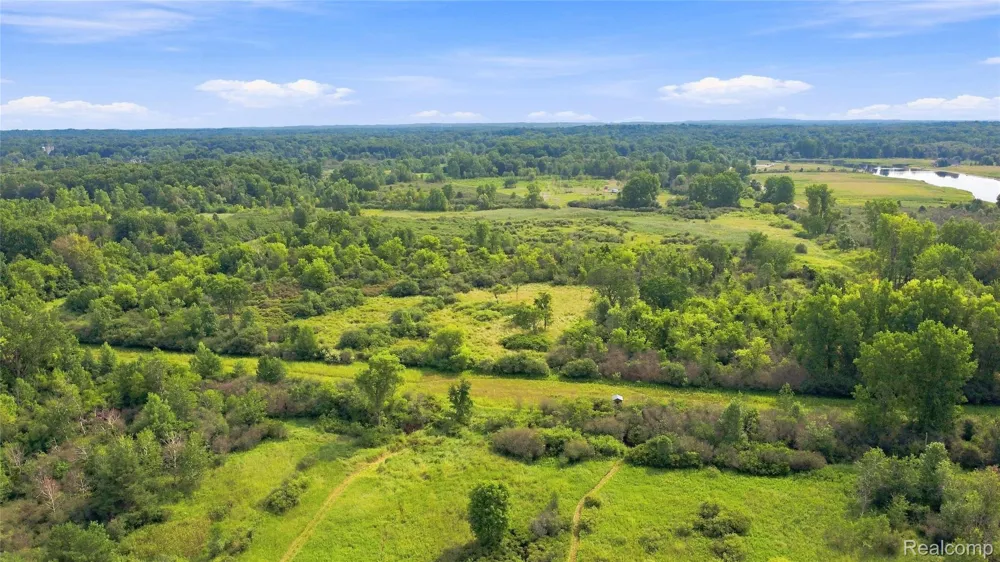 1705 S Sashabaw Road Brandon Charter Township, MI 48462