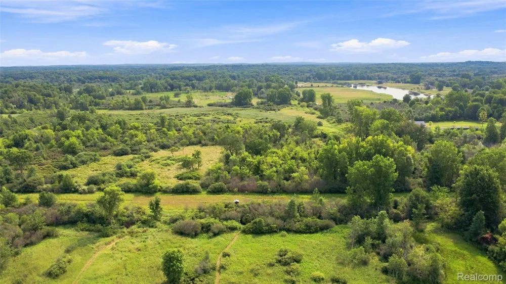 1705 S Sashabaw Road Brandon Charter Township, MI 48462