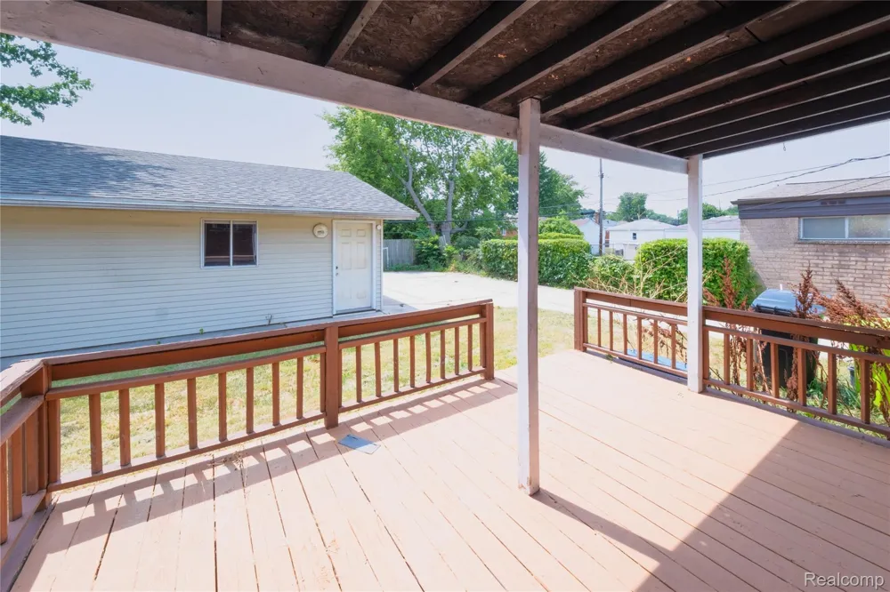 1575 W 13 Mile Road Madison Heights City, MI 48071