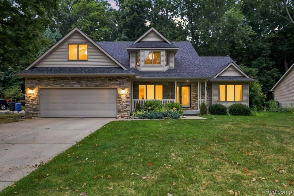 2318 Flagstone Drive Flint Charter Township, MI 48433