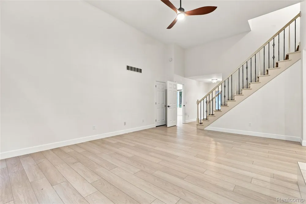 2318 Flagstone Drive Flint Charter Township, MI 48433