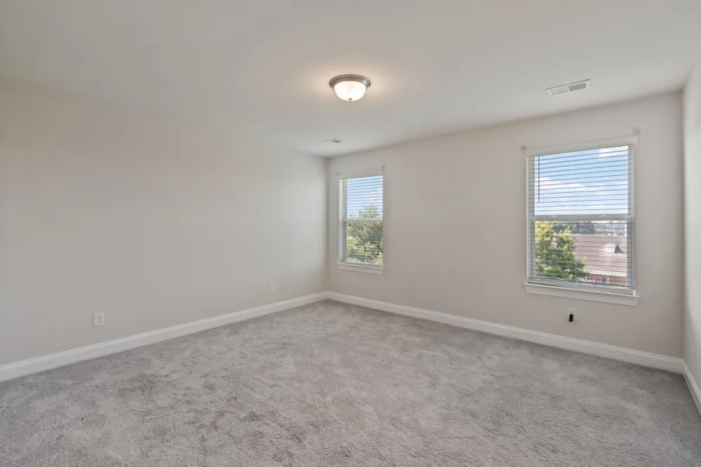 858 Longleaf Ln Columbia, TN 38401
