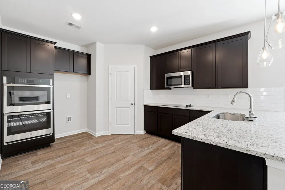 8196 Riverchase DR Palmetto, GA 30268
