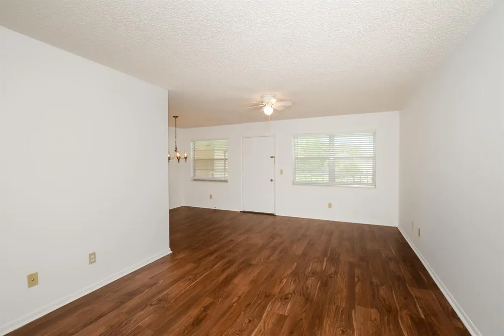 8 Lake Vista Trail Port St. Lucie, FL 34952
