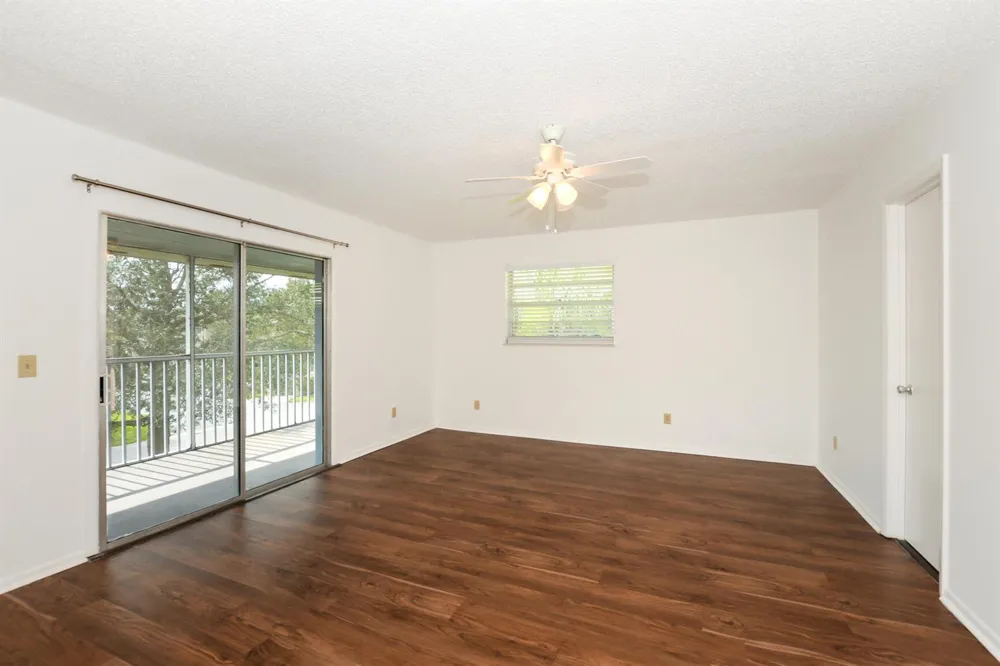 8 Lake Vista Trail Port St. Lucie, FL 34952