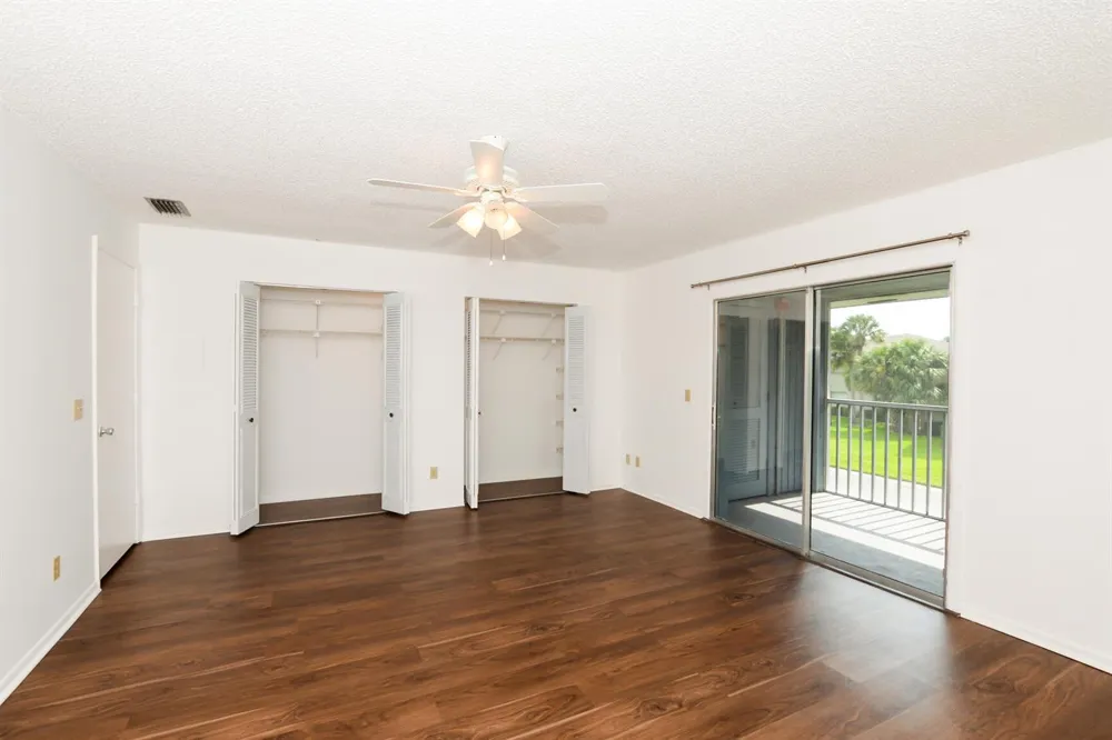 8 Lake Vista Trail Port St. Lucie, FL 34952