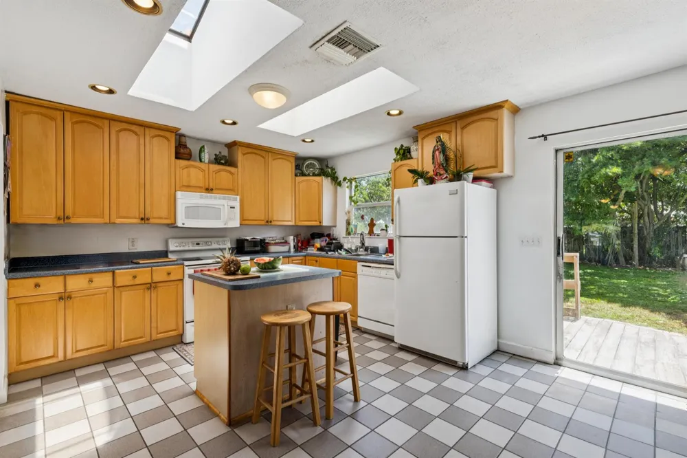 414 W Branch Street Lantana, FL 33462
