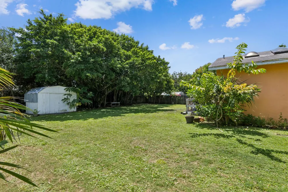 414 W Branch Street Lantana, FL 33462
