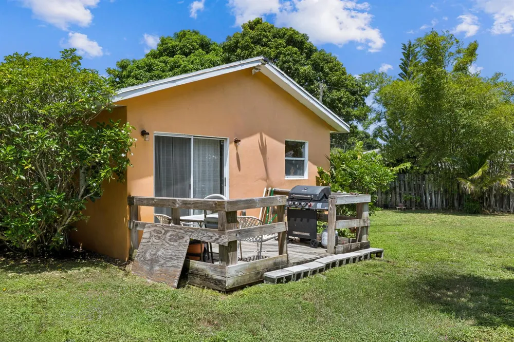 414 W Branch Street Lantana, FL 33462