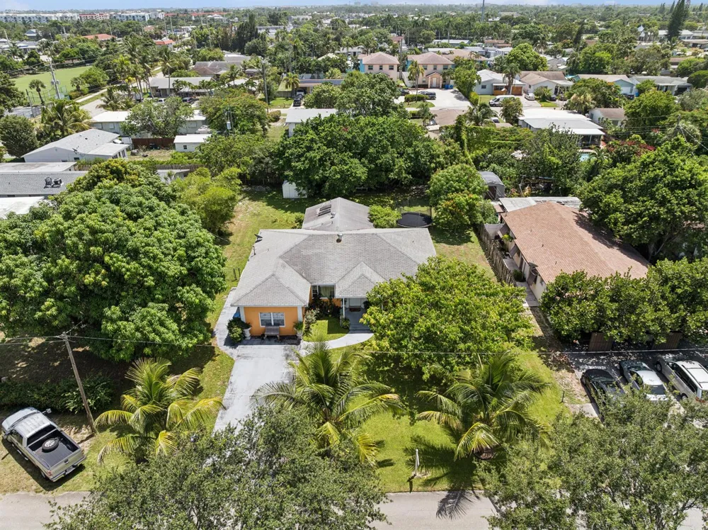 414 W Branch Street Lantana, FL 33462