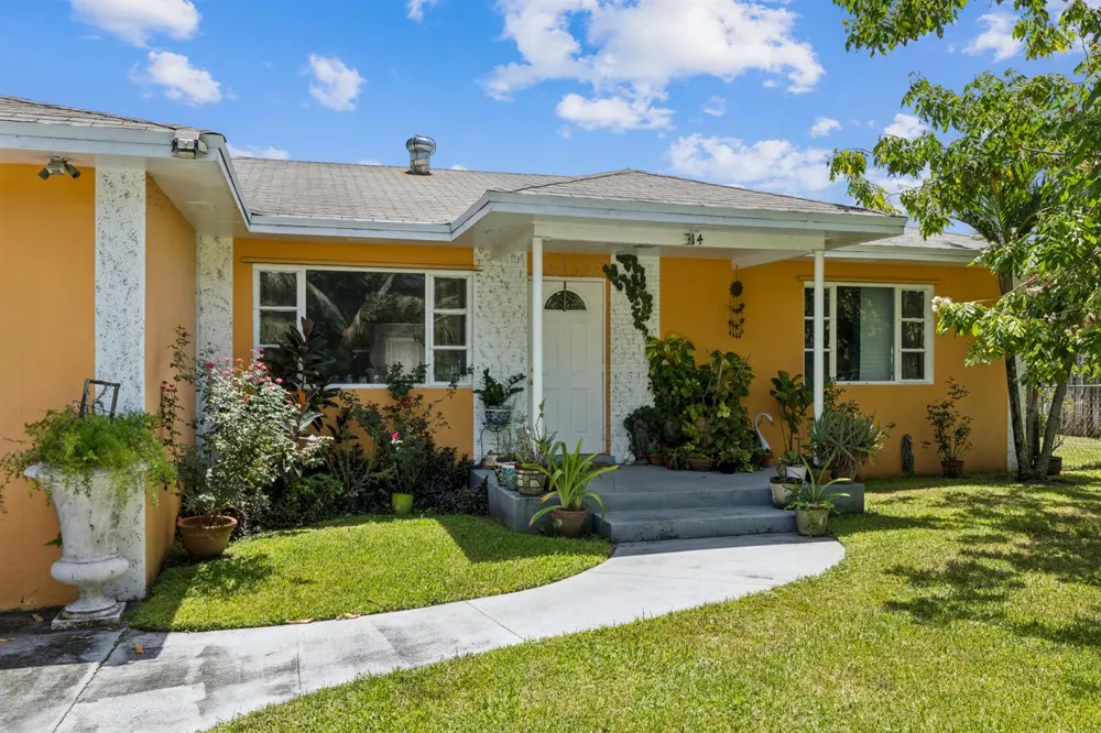 414 W Branch Street Lantana, FL 33462