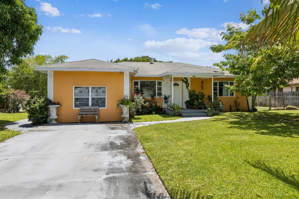 414 W Branch Street Lantana, FL 33462