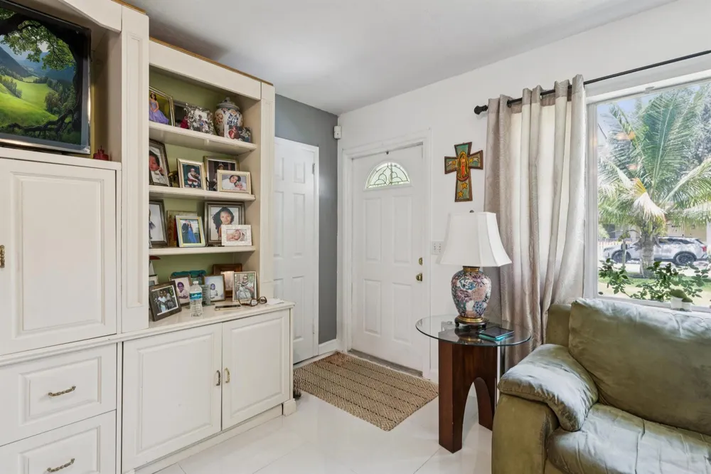 414 W Branch Street Lantana, FL 33462