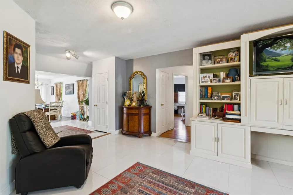 414 W Branch Street Lantana, FL 33462
