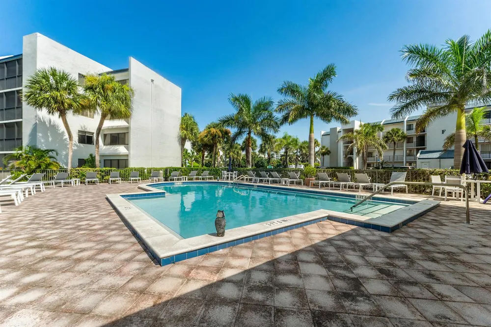 1605 S US HIGHWAY 1 #E204 Jupiter, FL 33477