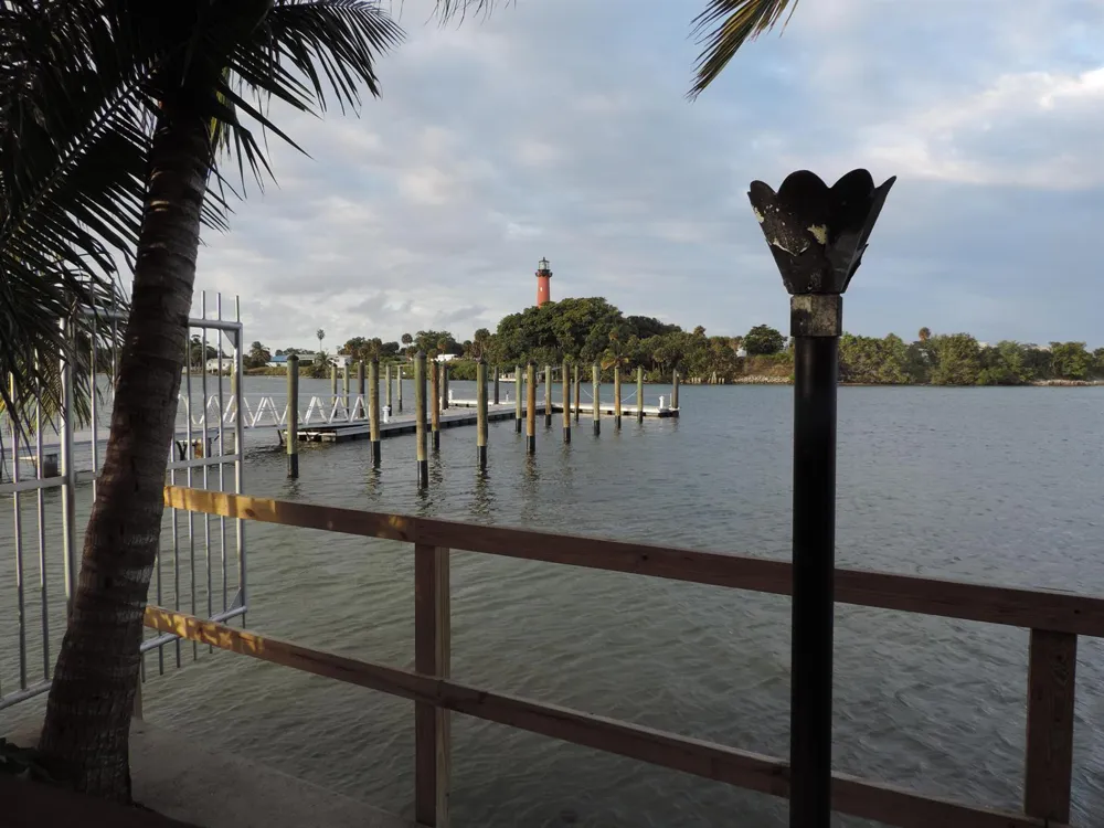1605 S US HIGHWAY 1 #E204 Jupiter, FL 33477