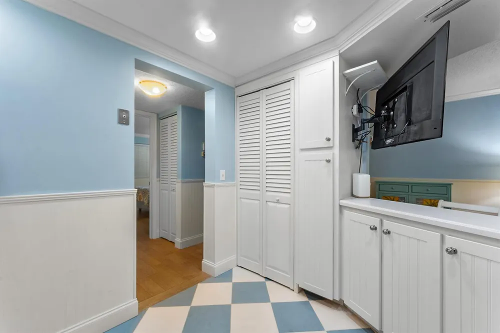 1605 S US HIGHWAY 1 #E204 Jupiter, FL 33477