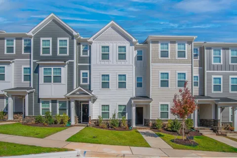 728 Cormiche Lane