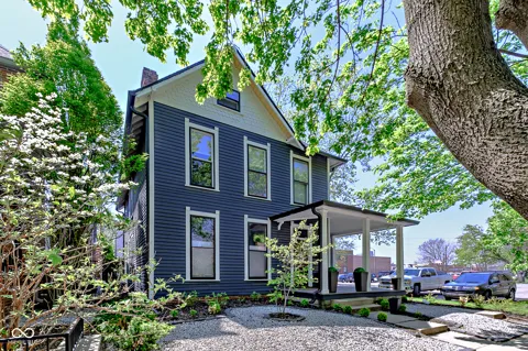 219 E 11th Street