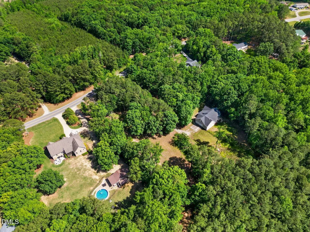 8177 Nc 42 Holly Springs, NC 27540