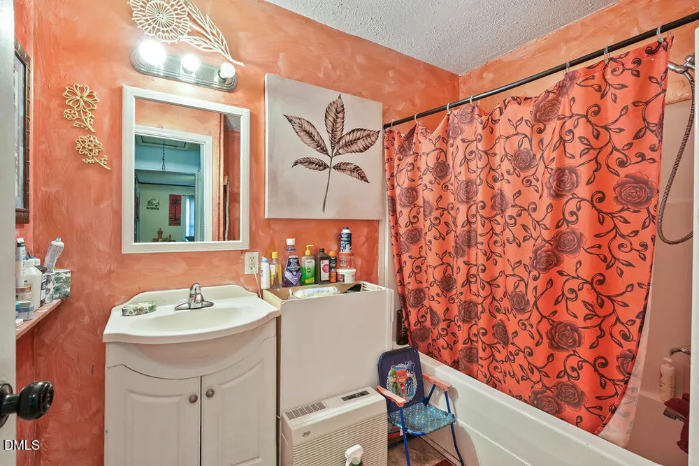 109 Twin City Street Dunn, NC 28334