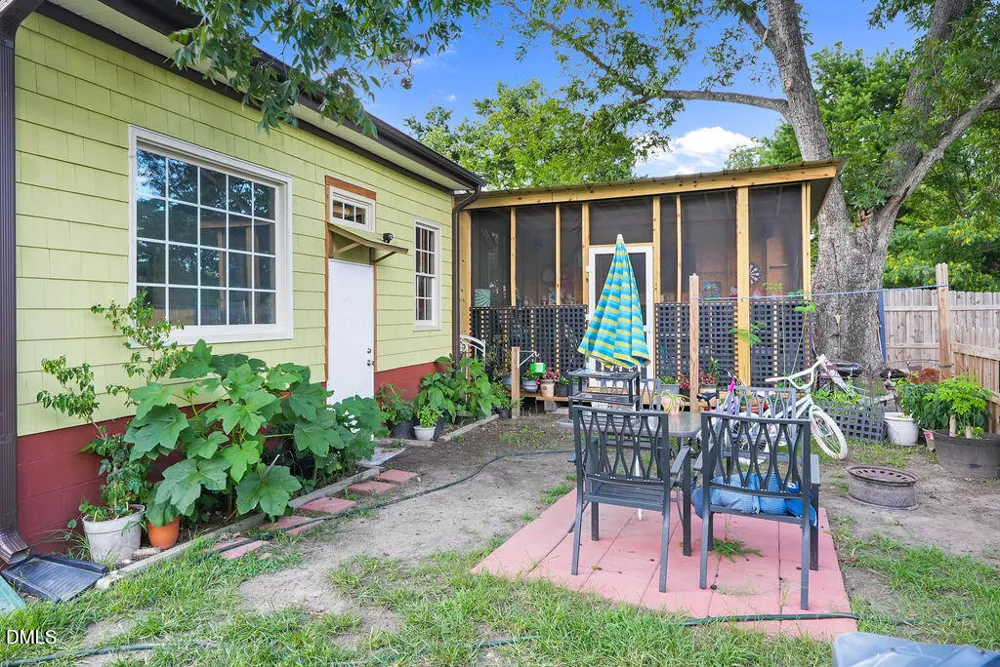 109 Twin City Street Dunn, NC 28334