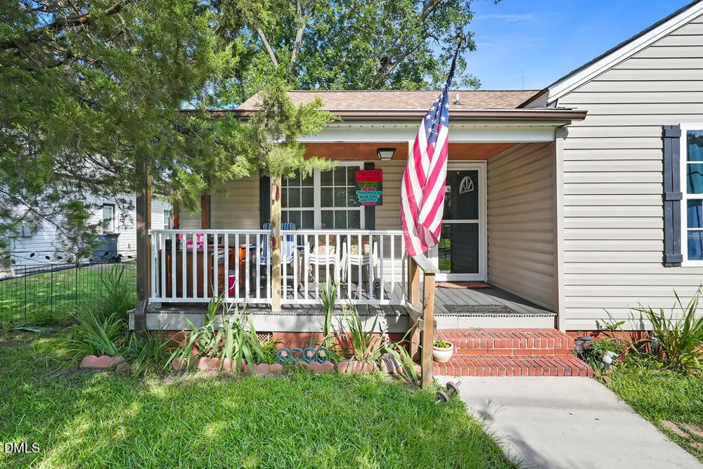 109 Twin City Street Dunn, NC 28334