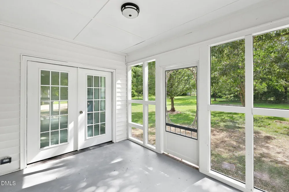 305 1st Street Broadway, NC 27505