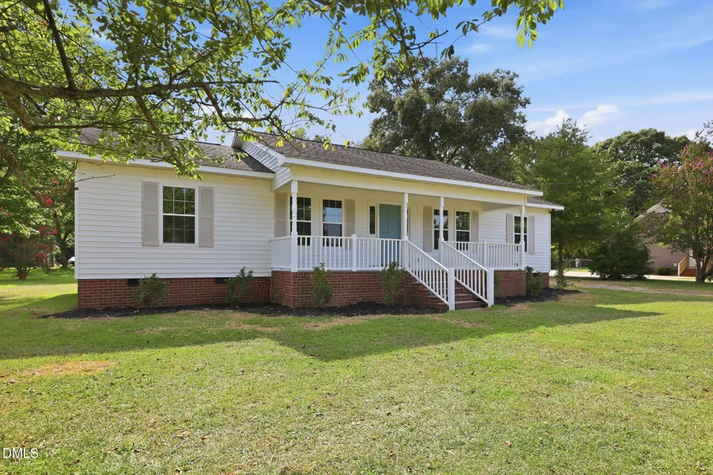 305 1st Street Broadway, NC 27505