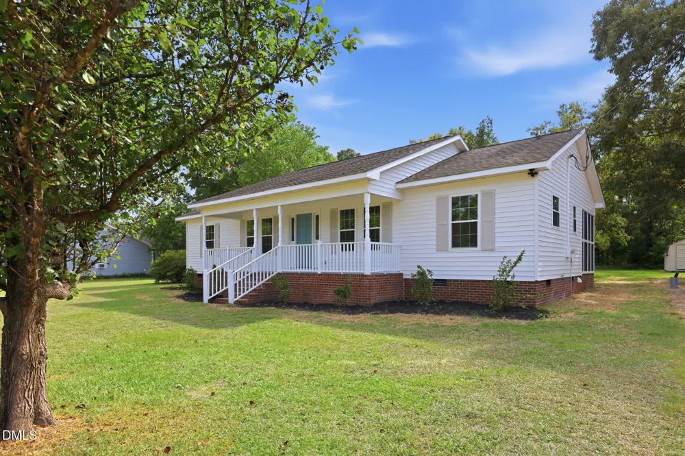 305 1st Street Broadway, NC 27505
