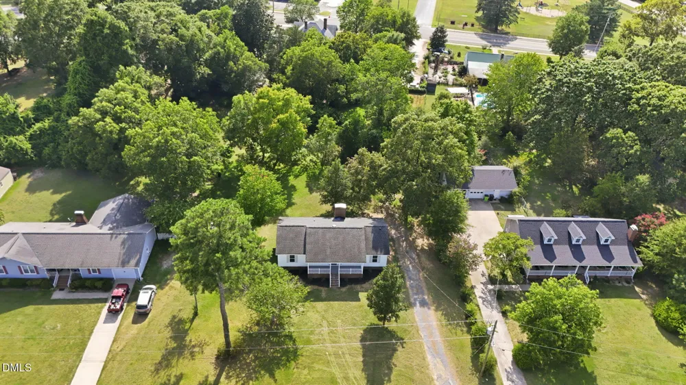 305 1st Street Broadway, NC 27505