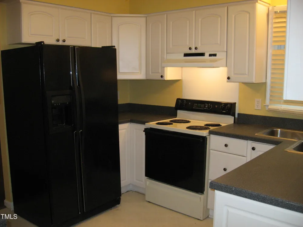 3605 Pine Knoll Drive Raleigh, NC 27604