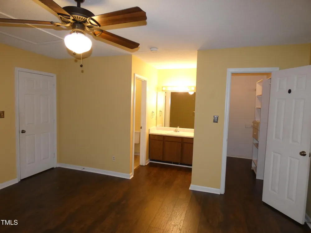 3605 Pine Knoll Drive Raleigh, NC 27604