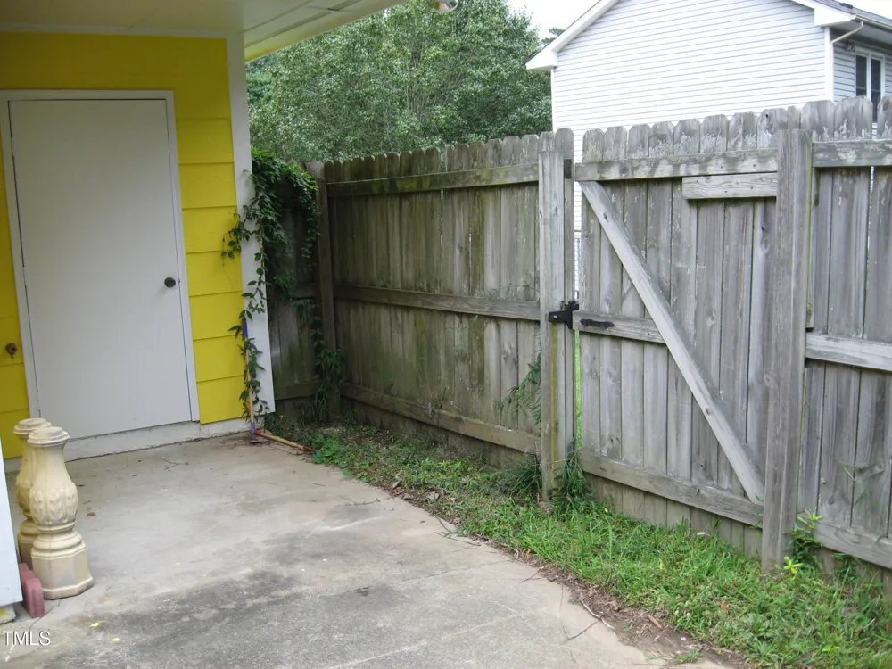 3605 Pine Knoll Drive Raleigh, NC 27604