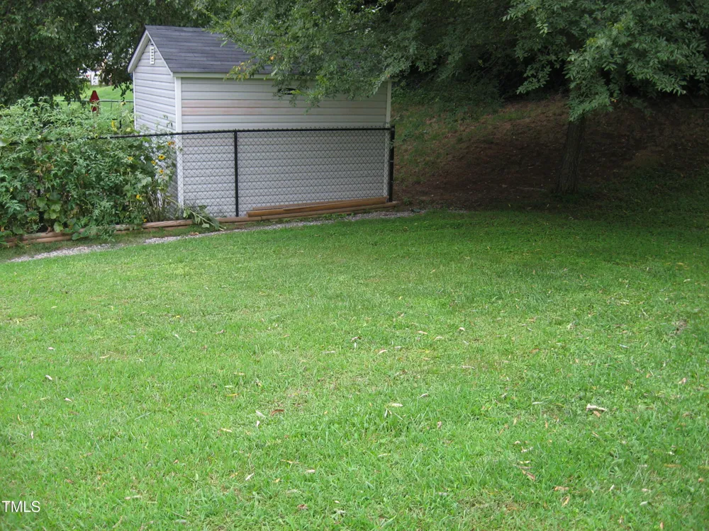 3605 Pine Knoll Drive Raleigh, NC 27604