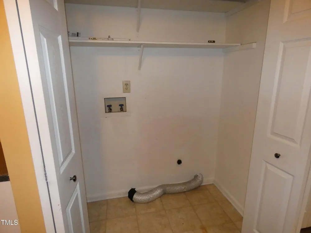 3605 Pine Knoll Drive Raleigh, NC 27604