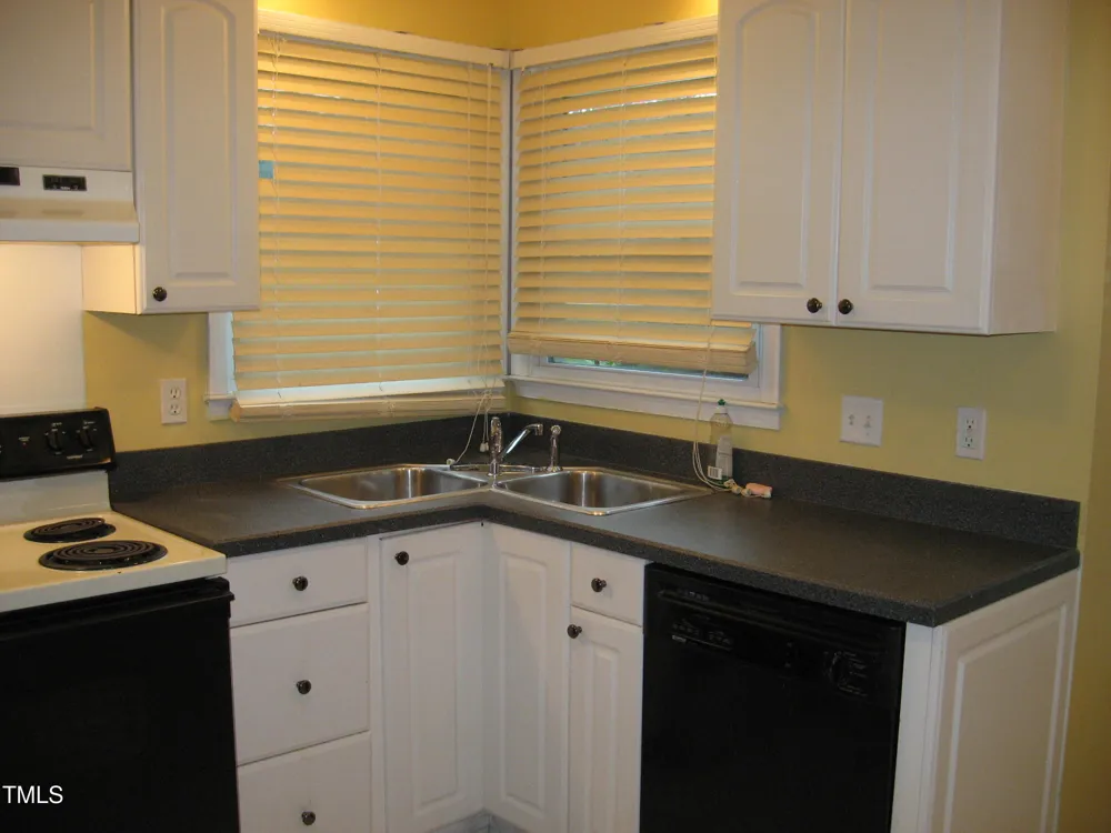 3605 Pine Knoll Drive Raleigh, NC 27604