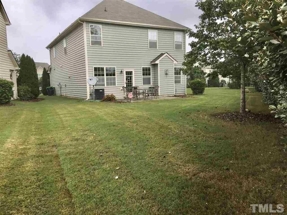 324 Windy Peak Loop Cary, NC 27519
