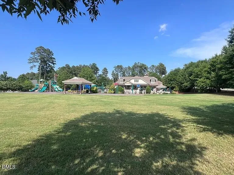 324 Windy Peak Loop Cary, NC 27519