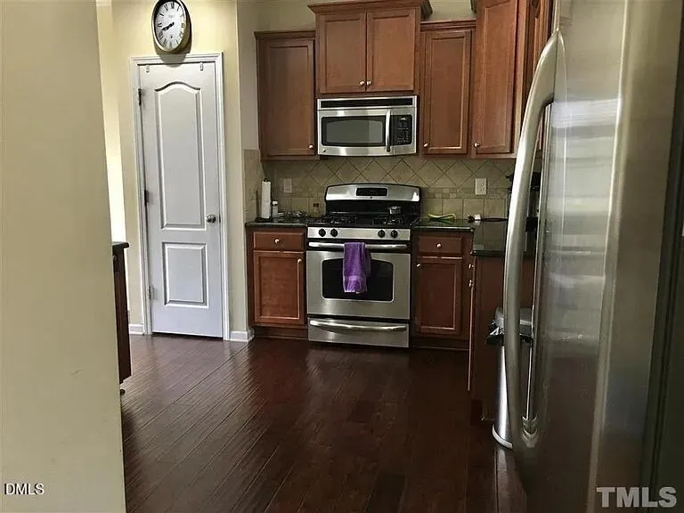 324 Windy Peak Loop Cary, NC 27519