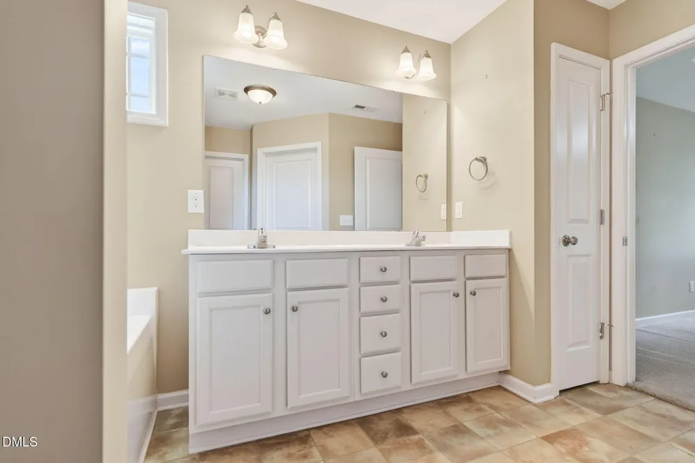 235 Highcroft Circle Benson, NC 27504
